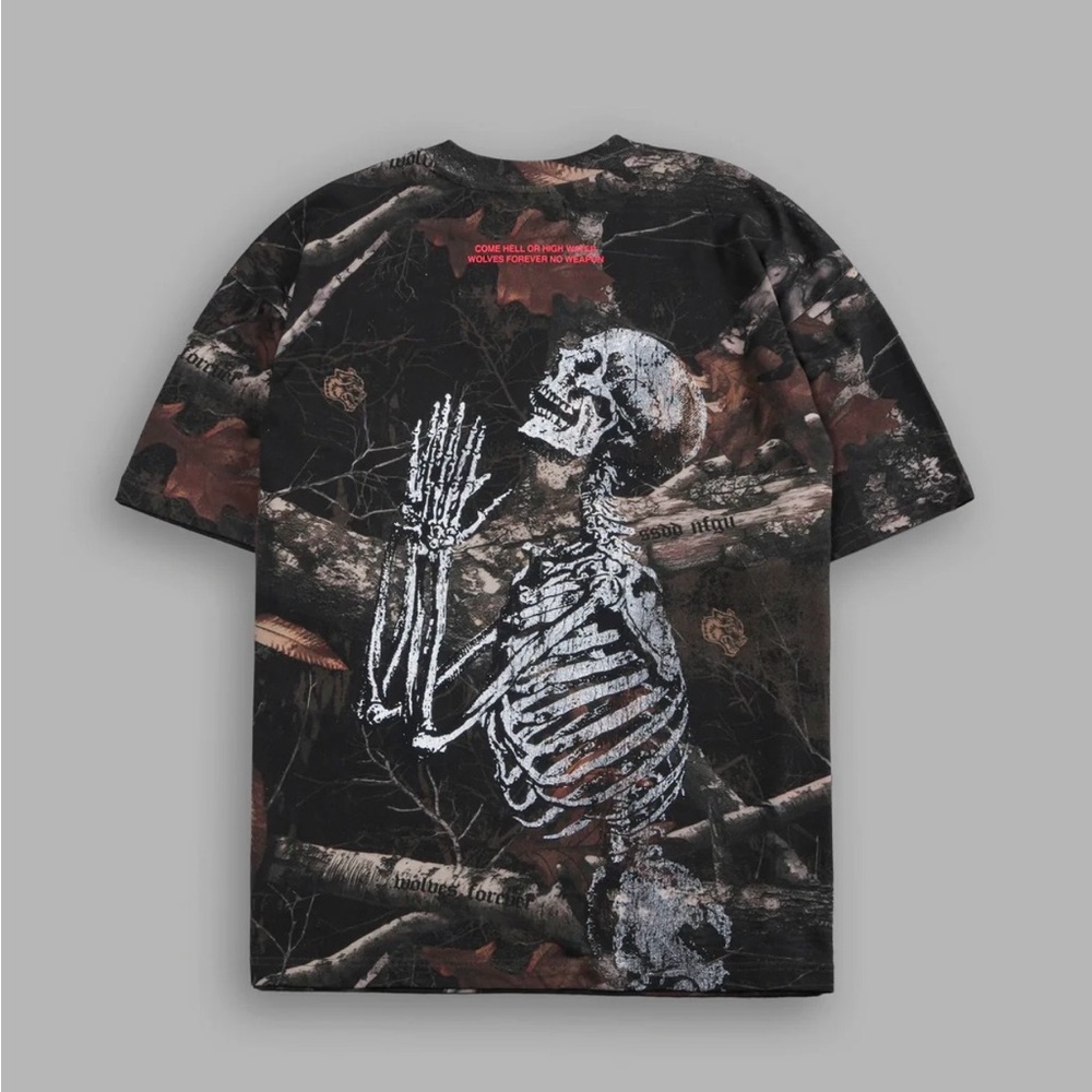 NO WEAPON SHALL PROSPER “PREMIUM” OVERSIZED UNISEX TEE DARC BROWN WOODLAND CAMO